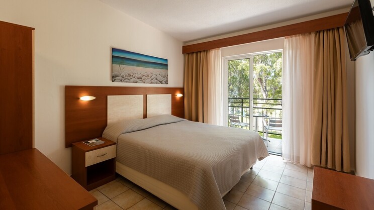 Canvas By Mitsis Messonghi